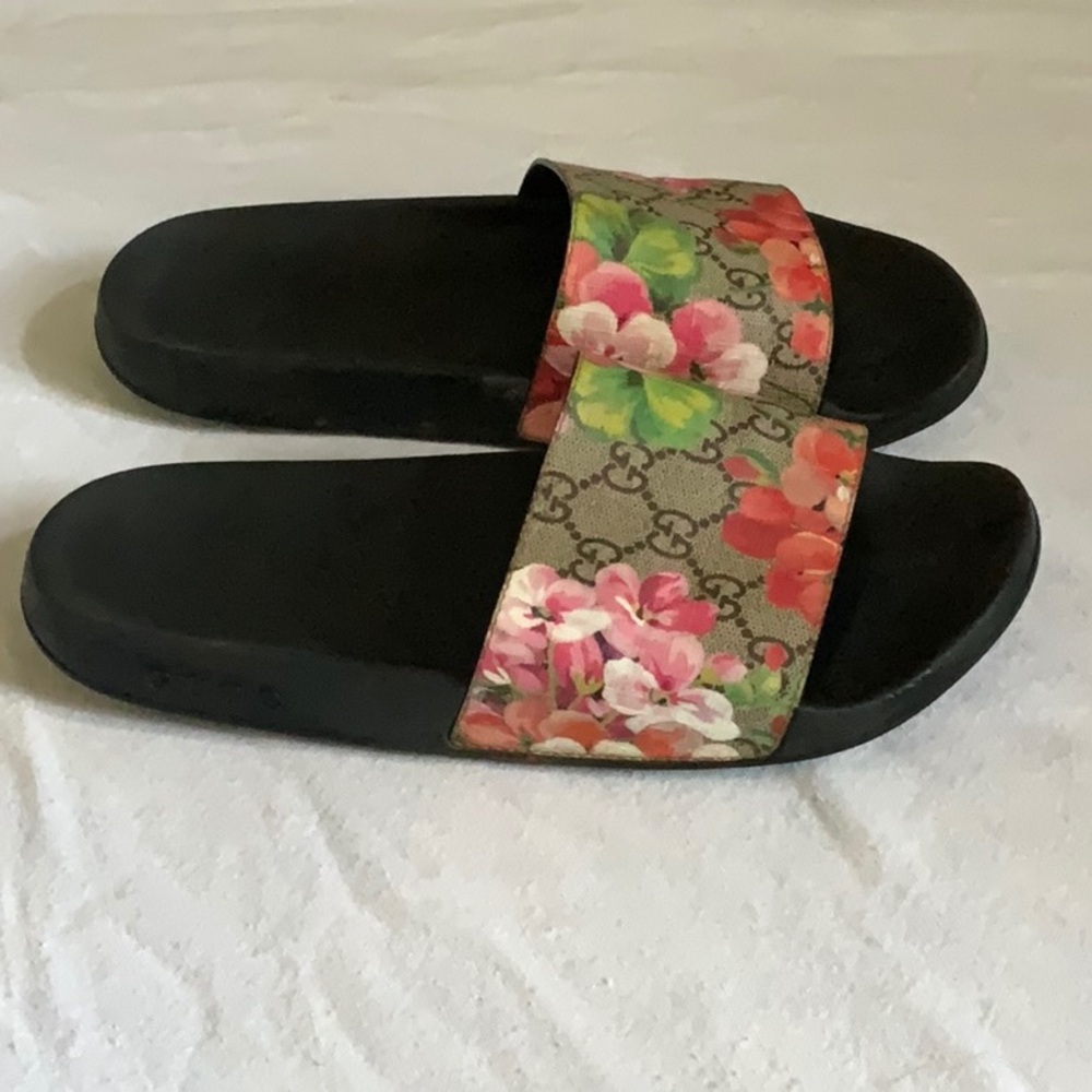 Gucci slides